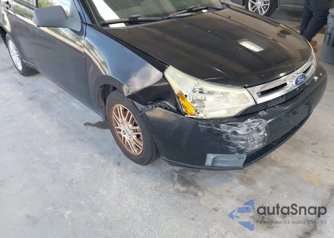 2010 Ford Focus Se z USA, uszkodzony, nr VIN 1FAHP3FN2AW272296